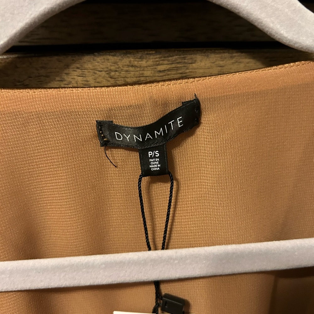 Dynamite blouse - Picture 2 of 6